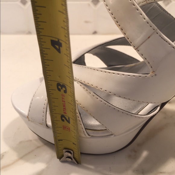 Guess Heels - Picture 6 of 6